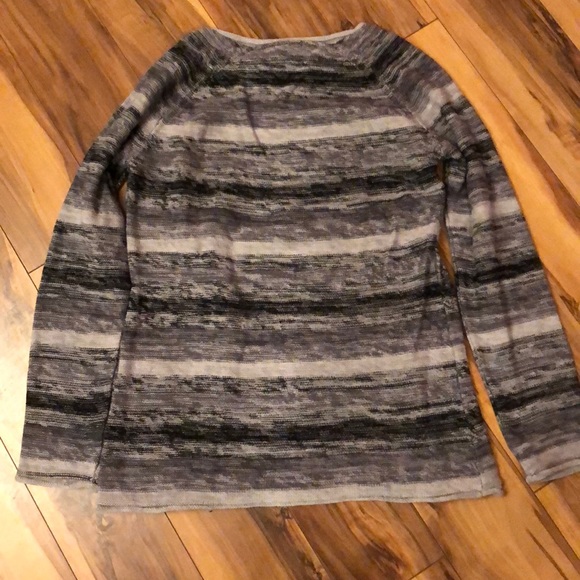 NWOT Eddie Bauer v-neck striped sweater - Picture 2 of 3